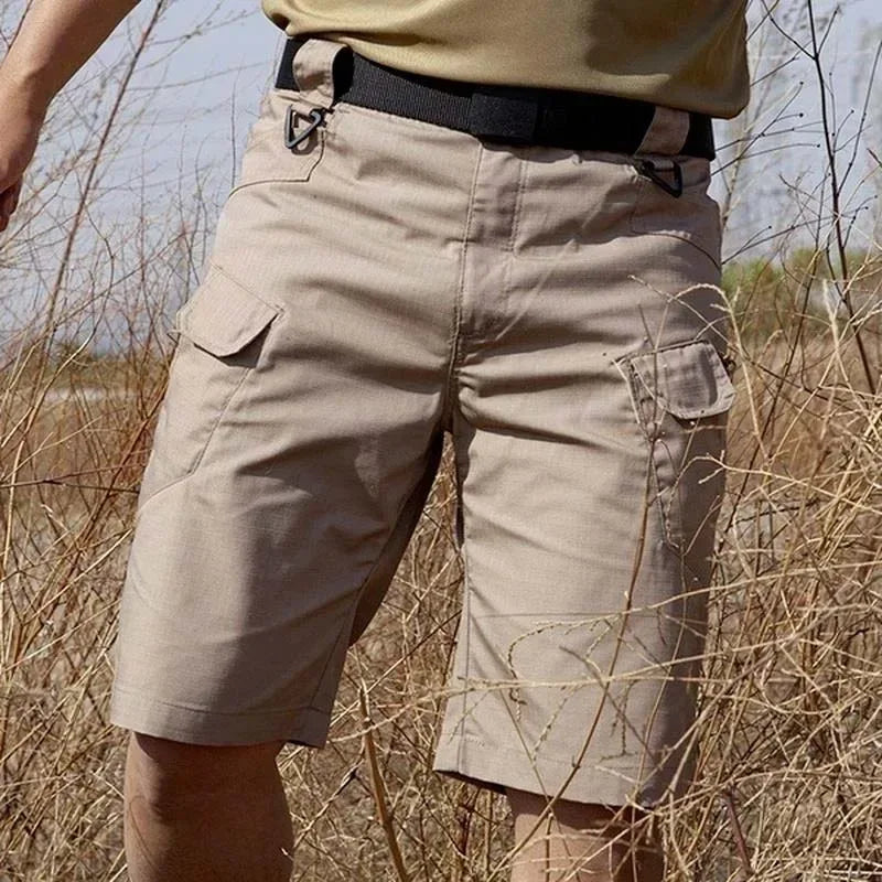 Taktiske shorts med mange lommer
